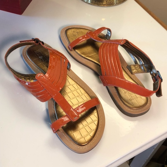 Indigo by Clark Patent Leather Sandals-Pre❤️’d - Picture 5 of 8